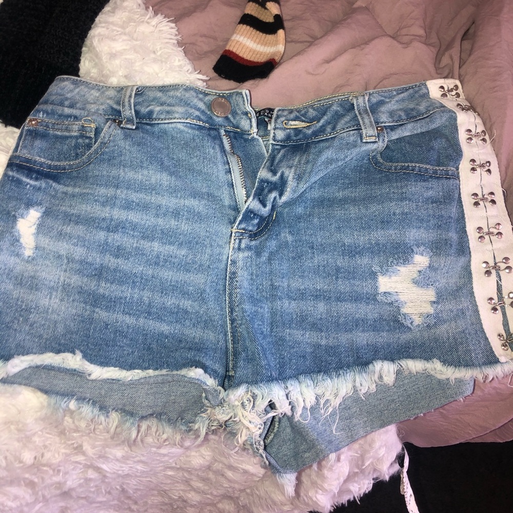 FASHION NOVA short shorts